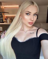 Aksaray Escort Sibel Ateş Gibi Yanıyor Fiziğiyle Herkesin Başını Döndürüyor
